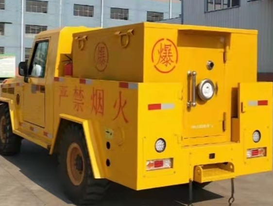 水城凯龙爆破器材运输车：保障爆破任务的安全运行