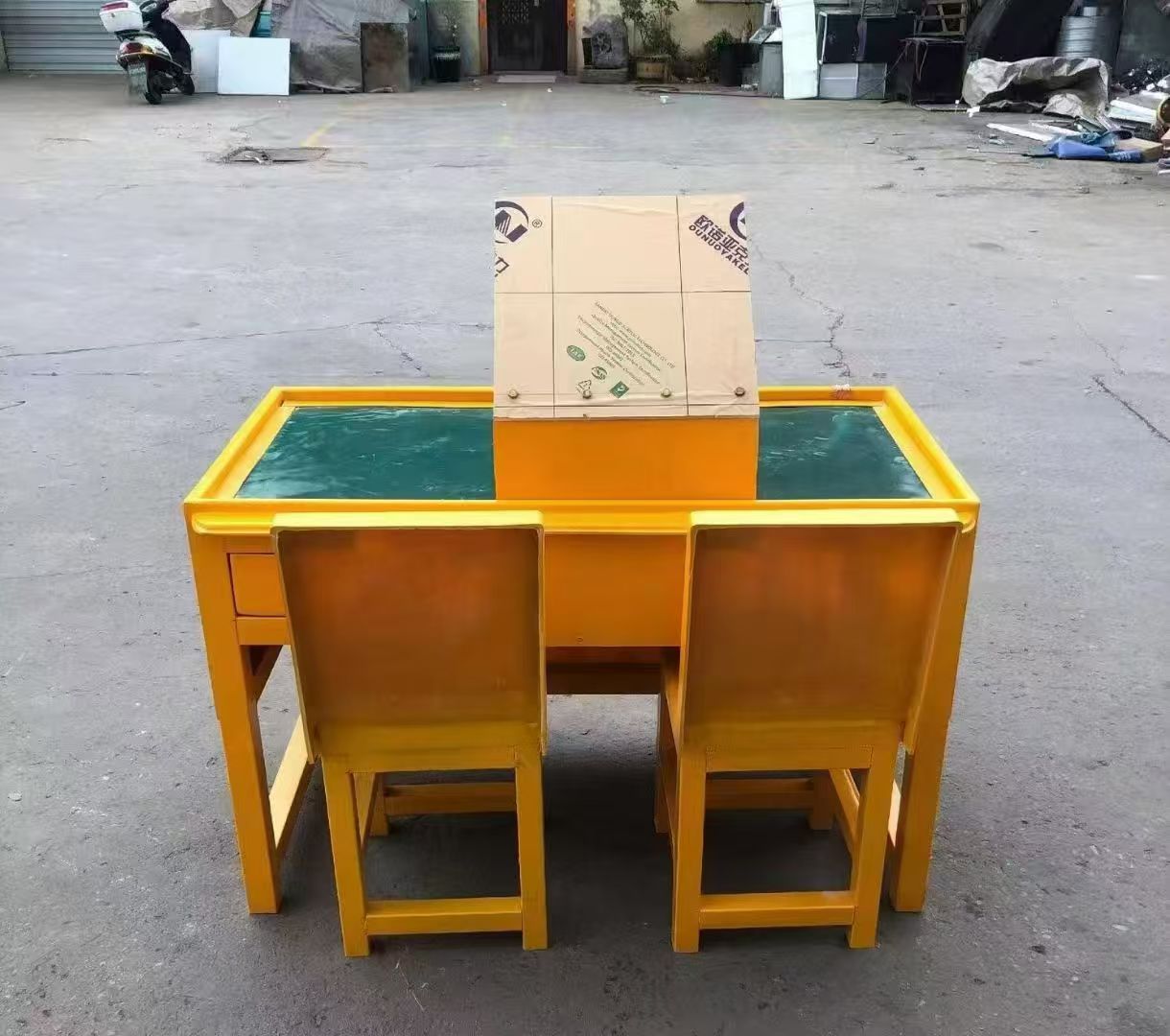 水城防静电导通桌井下煤矿火工品发放桌：危险品流转的安全守护者